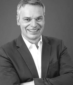 Robert Nitz - Mobiliar im Freiraum GmbH