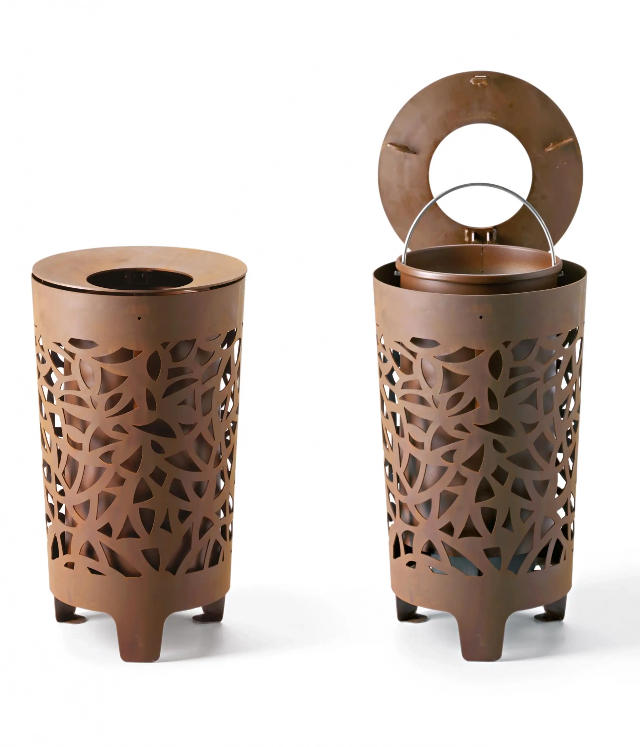 Eleganter brauner Abfalleimer mit filigranem Muster, bestehend aus einem Außengehäuse und einem herausnehmbaren Inneneimer.